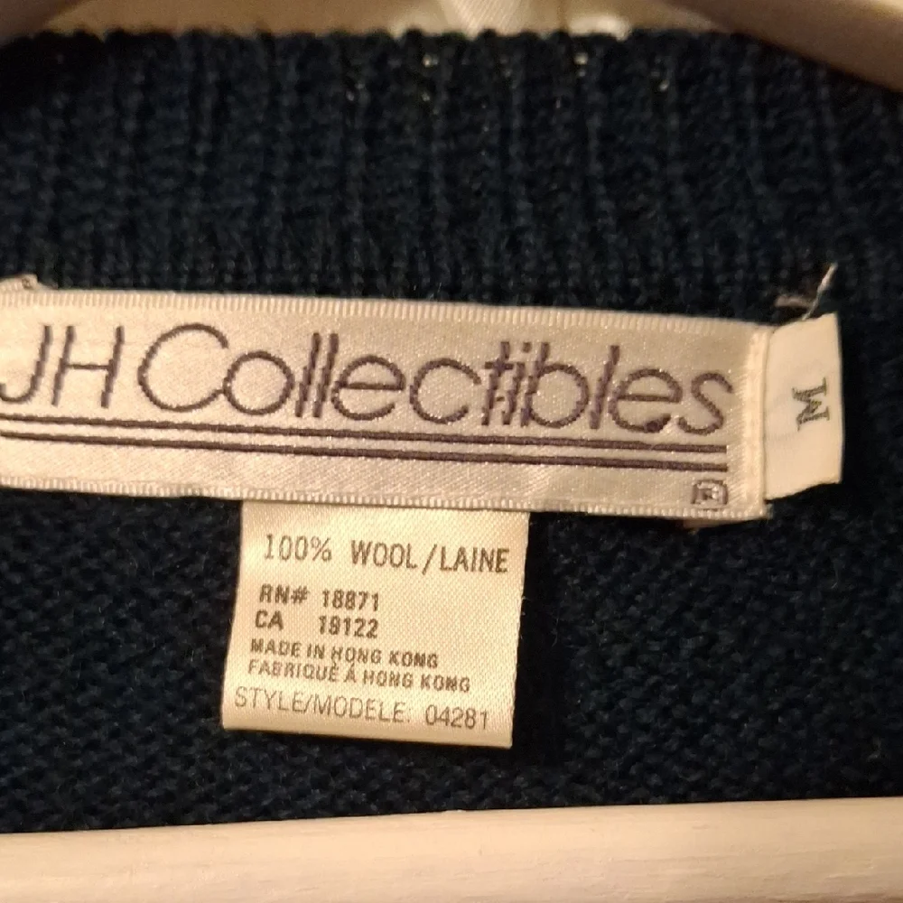 J H Collection Women's Dark Green  Sweater with Gold Accents Med 100% Wool - Picture 2 of 10